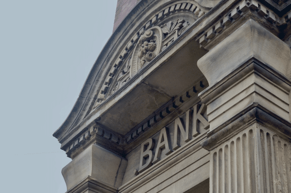 De-bunking the de-banking of customers